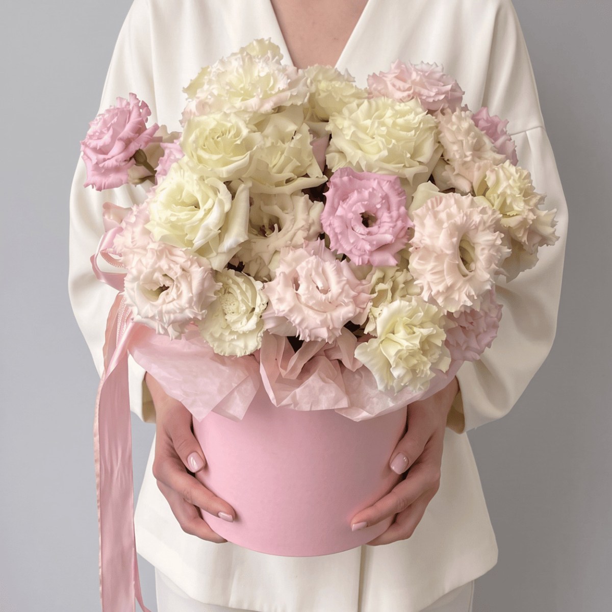 Eustoma v korobke nezhnaya  2
